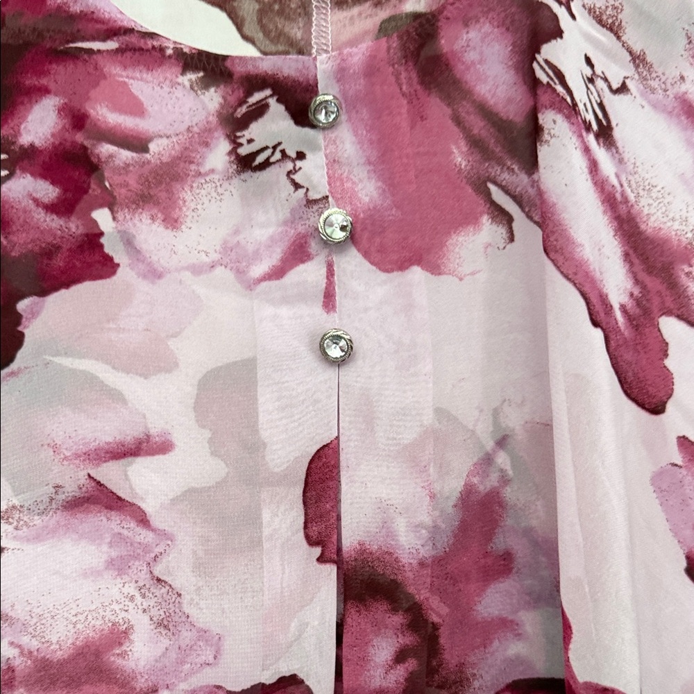 Elegant Floral Blouse in Pink and Burgundy - Picture 3 of 4
